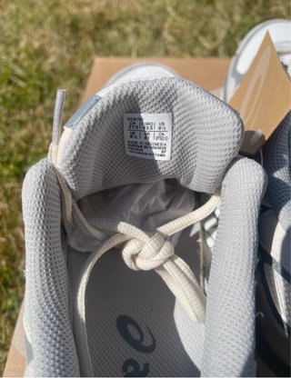 Asics Gel NYC Gris y Blanco