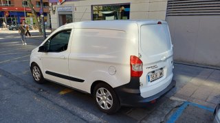 Ford E-Transit Courier 2016