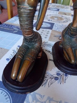 Figuras decorativas mujer africana metal