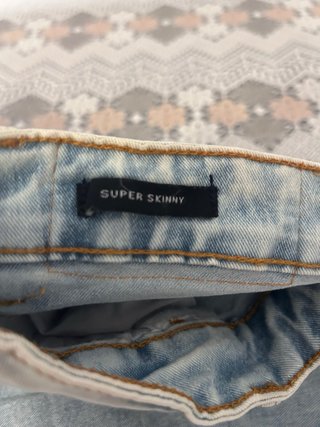 Pantalón vaquero hombre skinny