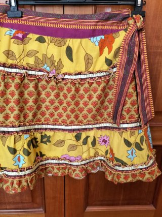 Falda corta bohemia talla 42