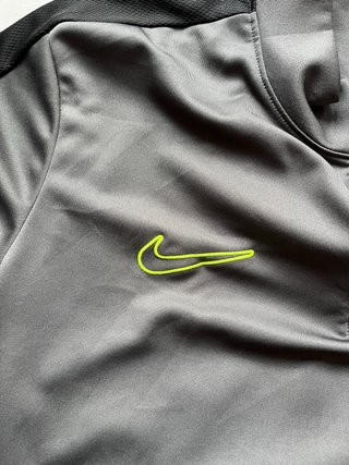 Chaqueta deportiva Nike media cremallera