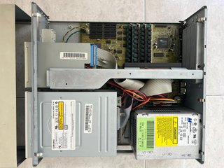 IBM PS/1 486SX-25 Ordenador Retro Vintage
