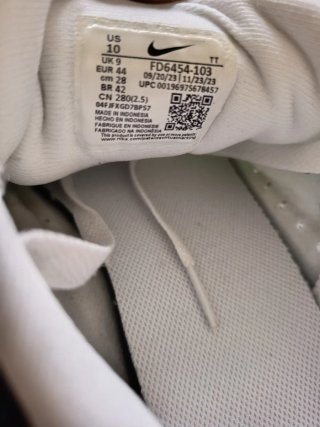 Zapatillas Nike Blancas y Azules