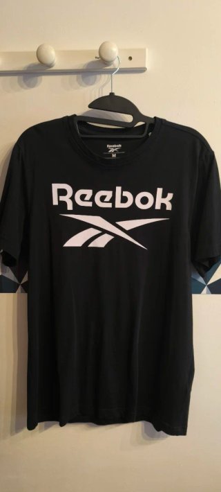 Camisetas Reebok y Tom Tailor