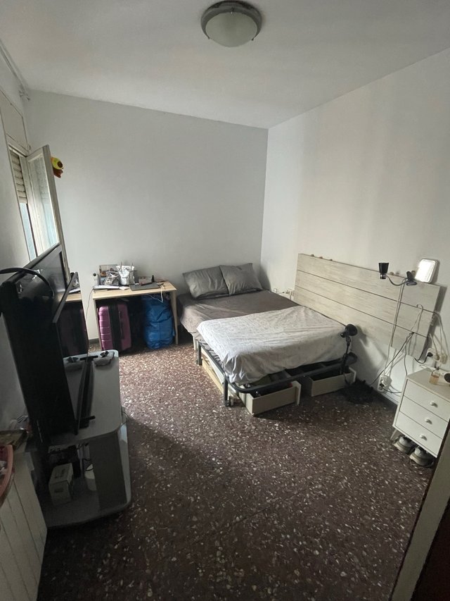 Alquilo habitacion de 15m3 - cama doble
