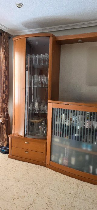 Mobile da pranzo in legno e vetro