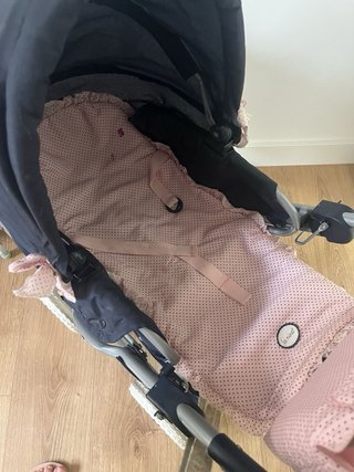 Carrito de juguete para muñecas
