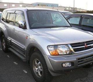 Mitsubishi condensador radiador aire montero 34252