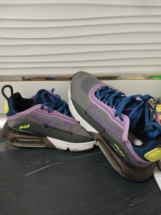 Nike Deportivas Gris y Morado
