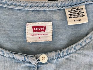 Blusa Levi's azul