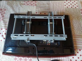 Televisión Monitor LG FullHD 27 pulgadas y soporte