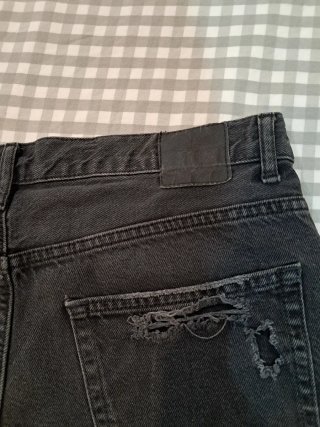 Bermuda vaquera Bershka desgastada