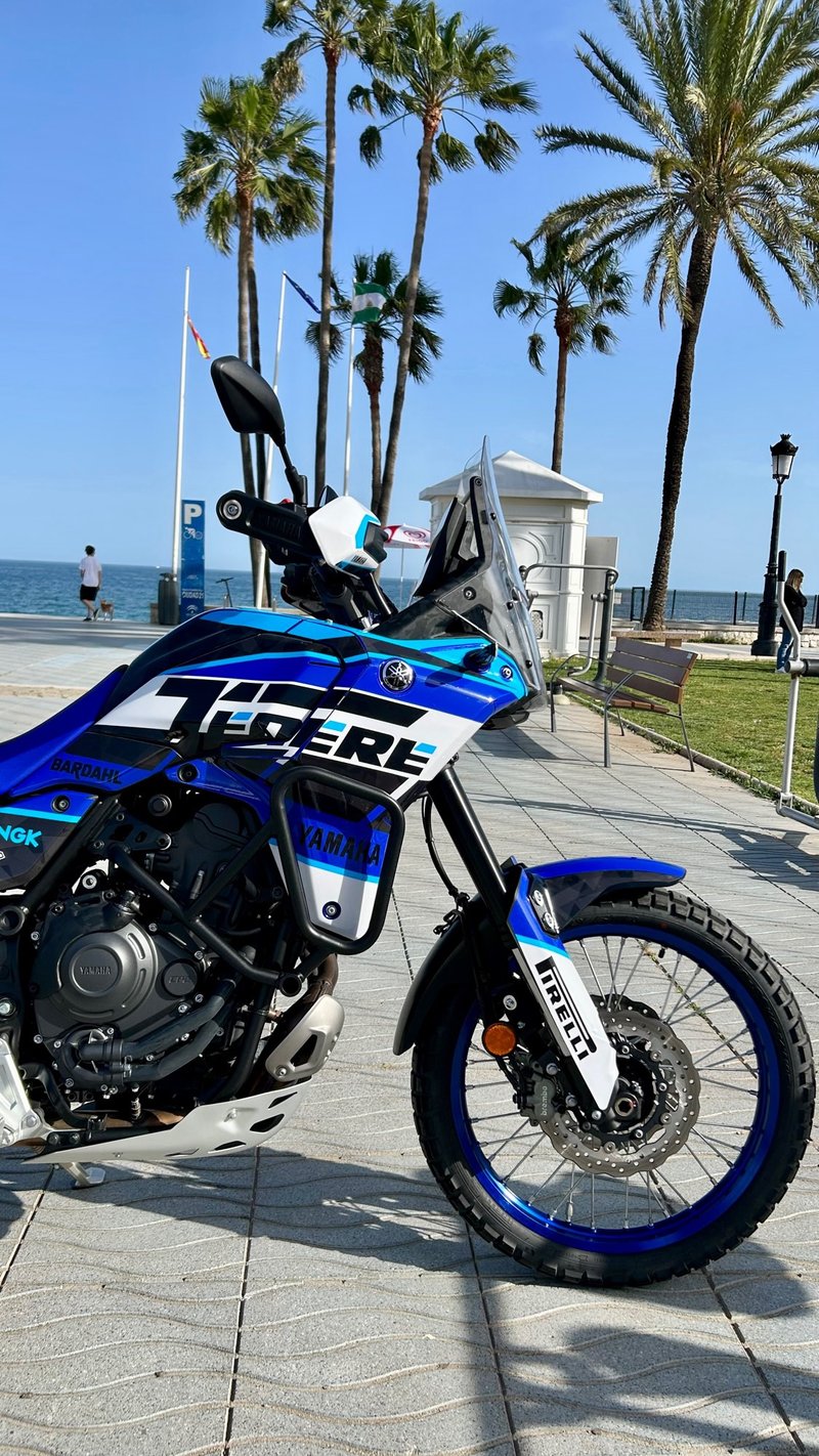 Yamaha Ténéré 700 Azul - 4032 km Semi- Nuevo.