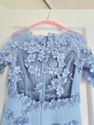 Elegante vestido de fiesta de Carla Ruiz