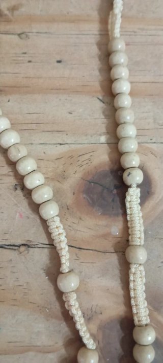 Lote 8 rosarios de madera