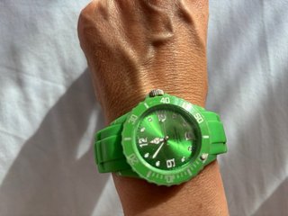Lote 2 relojes silicona Ohla