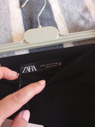 Pantalón Zara Talla M Negro