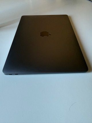 Apple MacBook Air 13” 2019