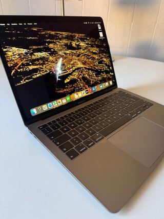 Apple MacBook Air 13” 2019