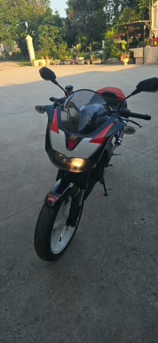 Aprilia RS 125 Tuono Negra/Roja