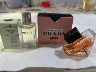 Miniaturas Prada Paradoxe e Infusión Iris