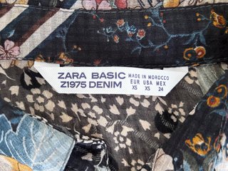 Camisa Zara Estampada Flores semitransparente