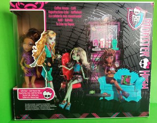 MONSTER HIGH Clawdeen Coffin Bean