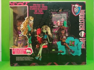 MONSTER HIGH Clawdeen Coffin Bean