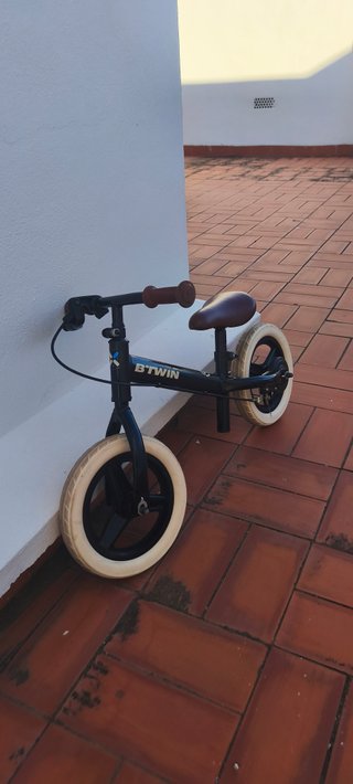Bicicleta infantil B'TWIN sin pedales