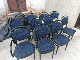 *En Sangarcía* Conjunto de 10 Sillas Tapizadas