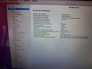 Macbook Air 2017 Plata 13". Batería casi nueva.