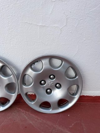 Tapacubos Peugeot