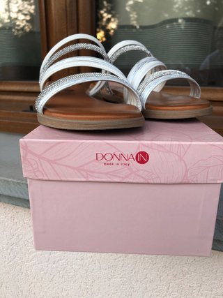 Donna In ciabatte cuoio bianche con strass