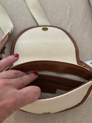Bandolera pequeña beige y marrón