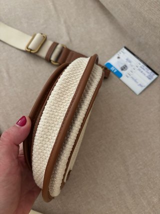 Bandolera pequeña beige y marrón