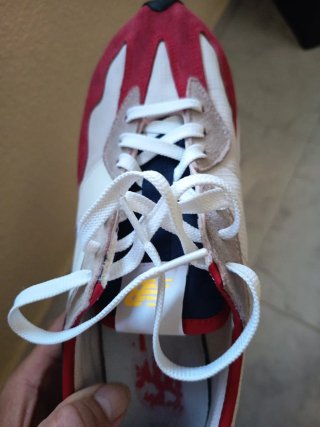 Zapatillas New Balance 327 Rojas y Blancas
