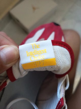 Zapatillas New Balance 327 Rojas y Blancas