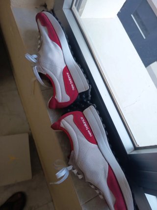 Zapatillas New Balance 327 Rojas y Blancas