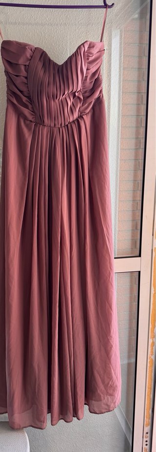 Vestido largo rosa palo sin tirantes