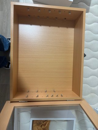 Vetrina in legno e vetro