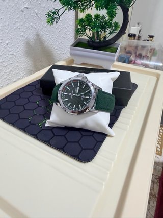 Reloj Hombre Verde y Plateado