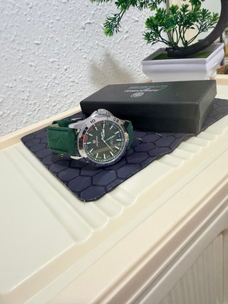 Reloj Hombre Verde y Plateado