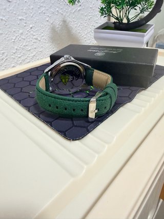 Reloj Hombre Verde y Plateado