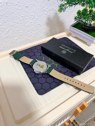 Reloj Hombre Verde y Plateado