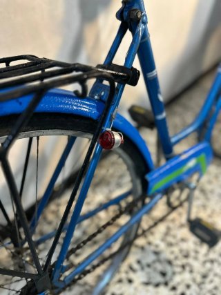 Bicicleta azul BH