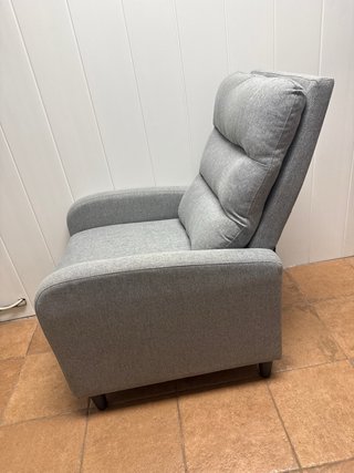 Sillón relax gris tela