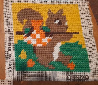 Bordados infantiles cañamazo punto El Gato Negro