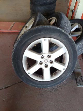 Llantas Nissan Xtrail/Qashqai + Gomas
