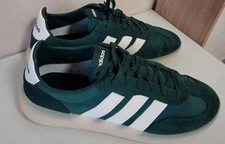 Tenis Adidas Verde y Blanco